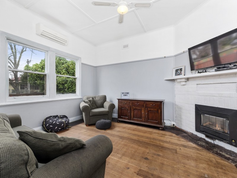 11 McLaughlin Street, Colac VIC 3250