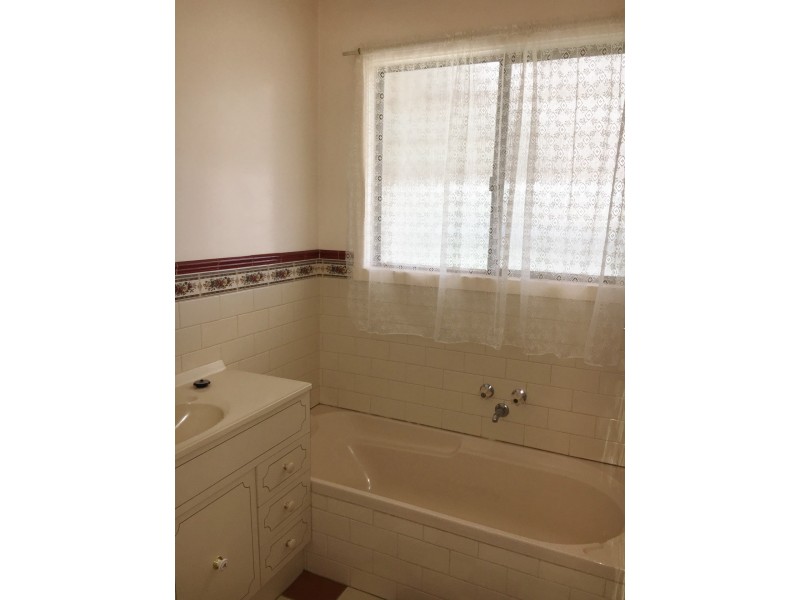 90 Murray Street East, Colac VIC 3250