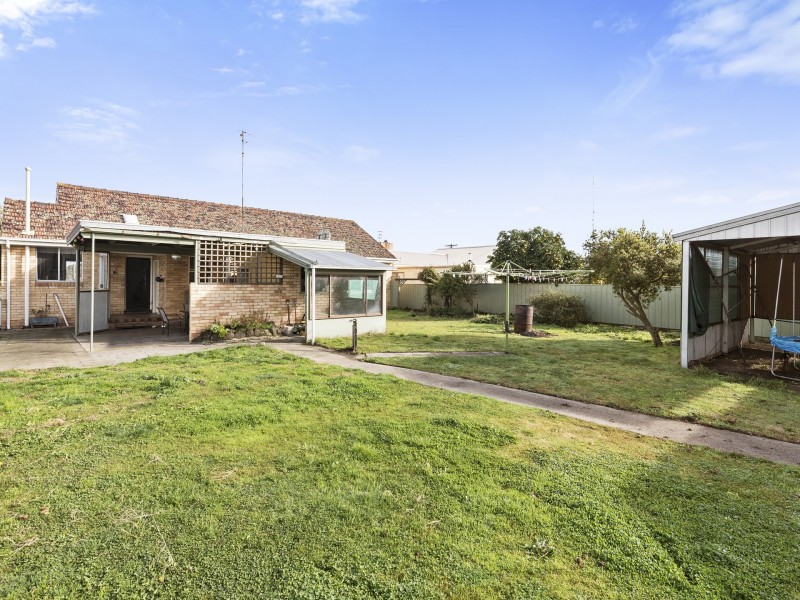16 Woods Street, Colac VIC 3250