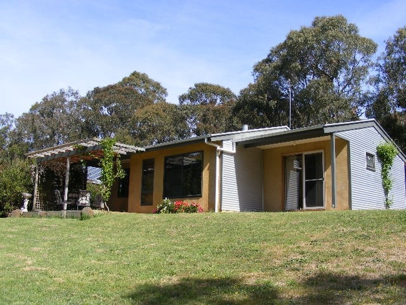100 Bull Hill Road, Kawarren VIC 3249