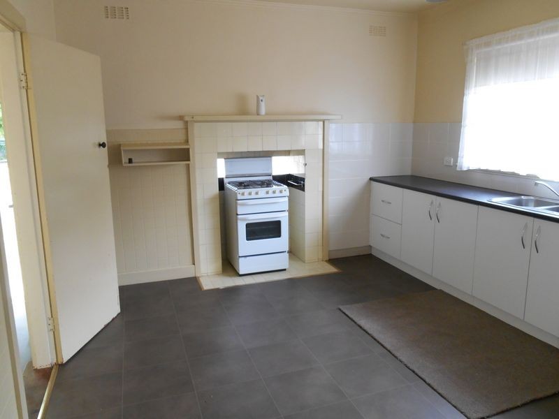 15 Wynne Street, Colac VIC 3250