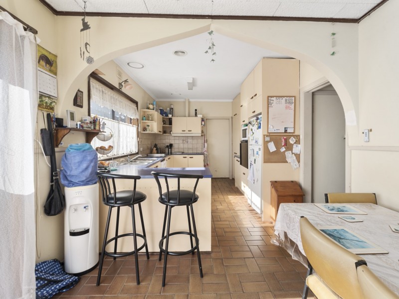 94 – 96 Church Street, Colac VIC 3250