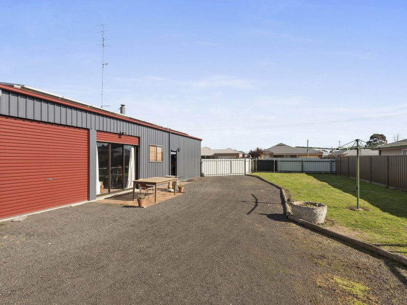 94 – 96 Church Street, Colac VIC 3250