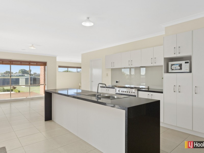 172 Sinclair Street South, Colac VIC 3250