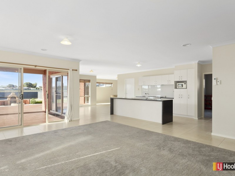 172 Sinclair Street South, Colac VIC 3250