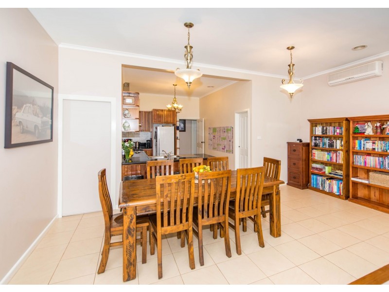 11 McDonald Street, Colac VIC 3250