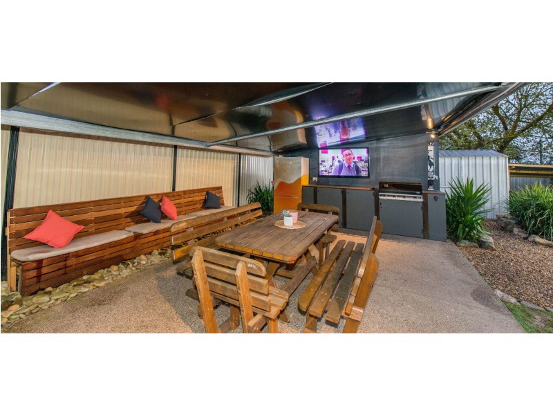 11 McDonald Street, Colac VIC 3250