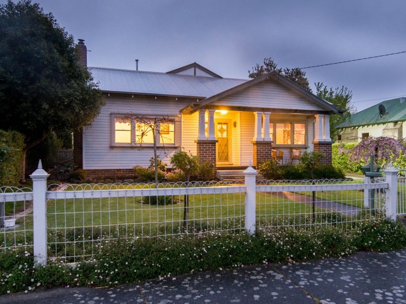 11 McDonald Street, Colac VIC 3250