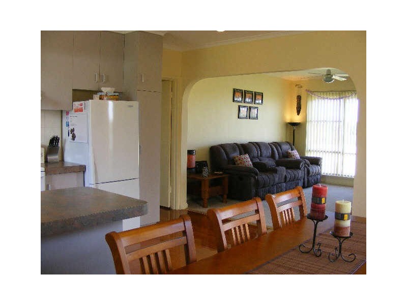 140 Armstrong Street, Colac VIC 3250