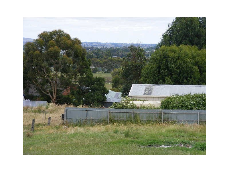 14 Almond Grove, Elliminyt VIC 3250