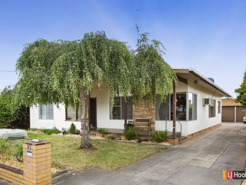 13 Thompson Street, Colac VIC 3250