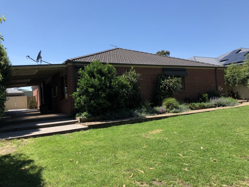 14 Garden Close, Elliminyt VIC 3250