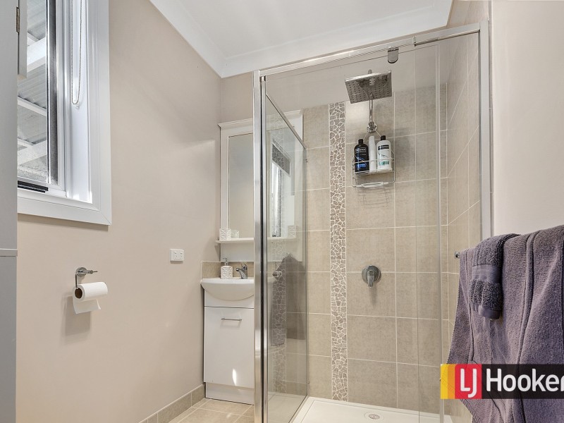 215 Sinclair St South, Colac VIC 3250