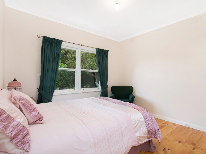 33 Moore Street, Colac VIC 3250