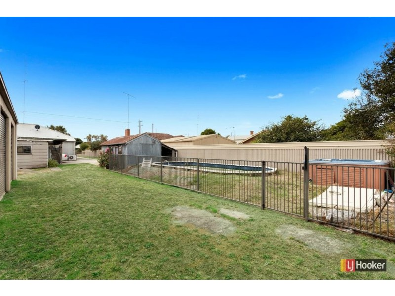 166 Wilson St, Colac VIC 3250