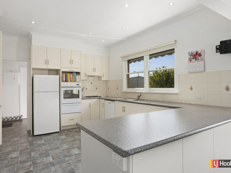 1 Thompson Street, Colac VIC 3250