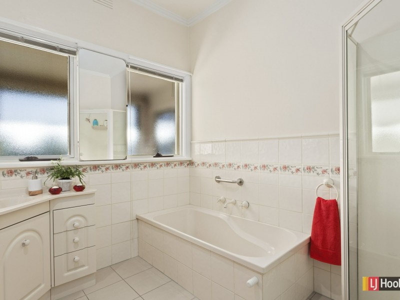 1 Thompson Street, Colac VIC 3250