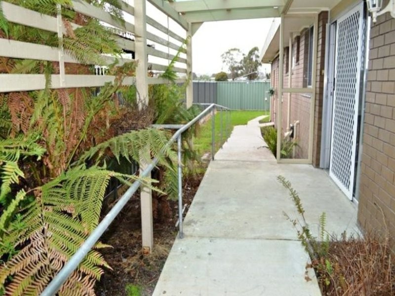2 John Crescent, Colac VIC 3250