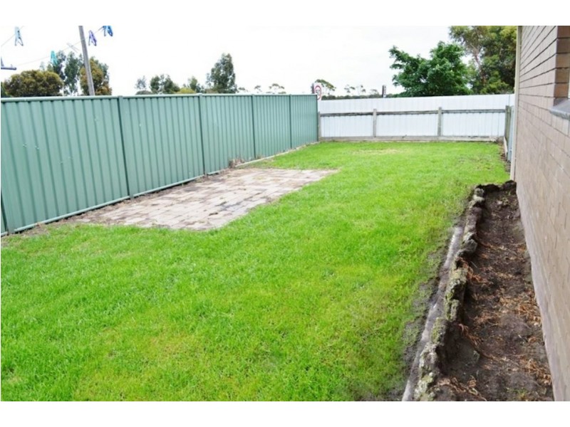 2 John Crescent, Colac VIC 3250