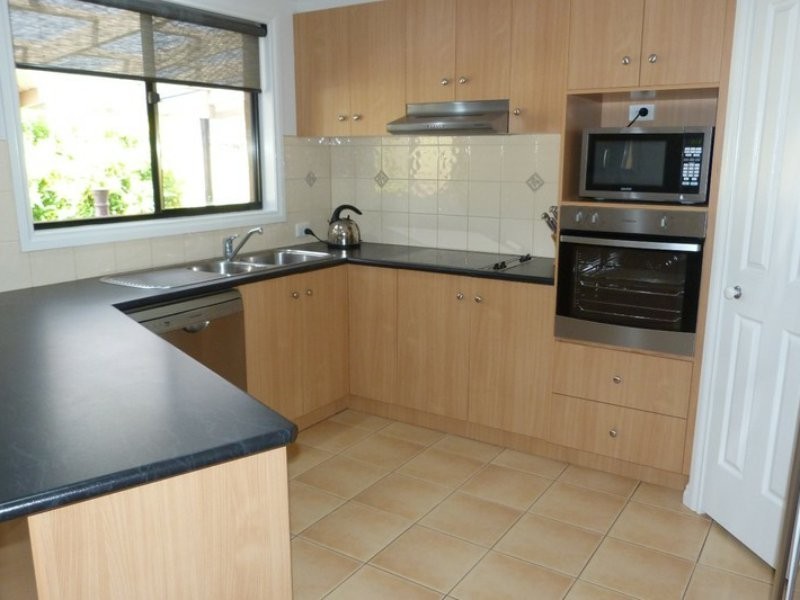 1-3 Deloraine Ct, Elliminyt VIC 3250