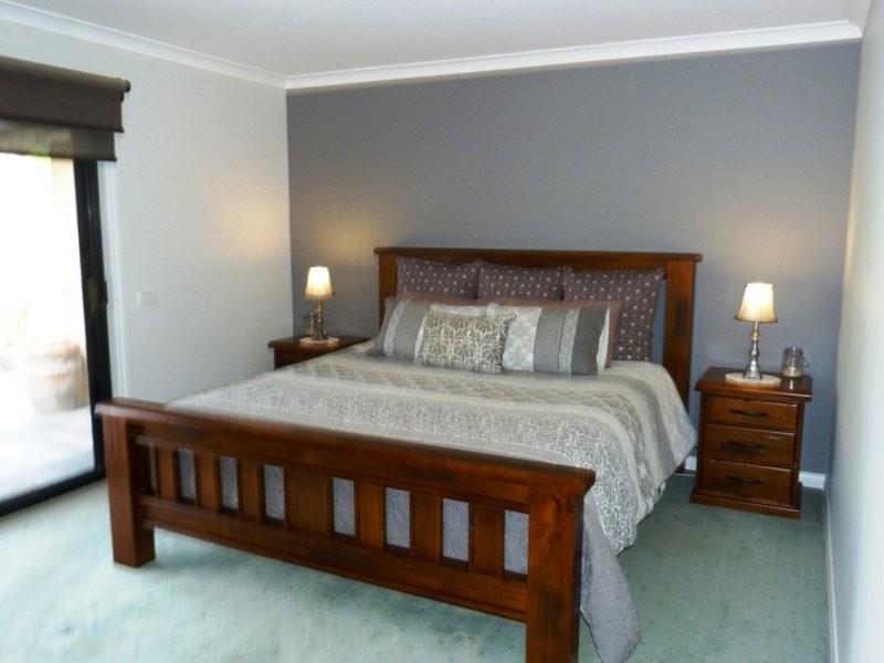 1-3 Deloraine Ct, Elliminyt VIC 3250