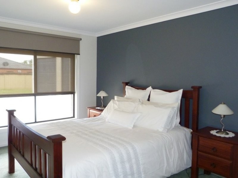 1-3 Deloraine Ct, Elliminyt VIC 3250