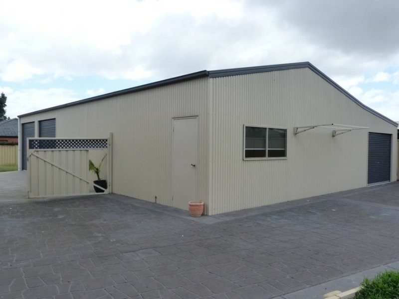 1-3 Deloraine Ct, Elliminyt VIC 3250