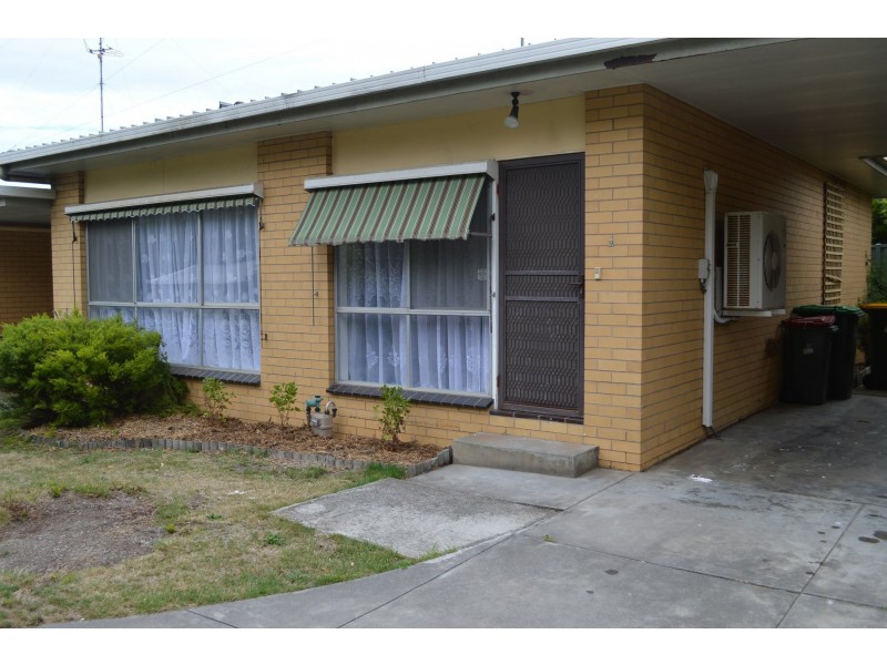 2/10 Pollack Street, Colac VIC 3250