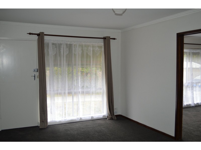 2/10 Pollack Street, Colac VIC 3250