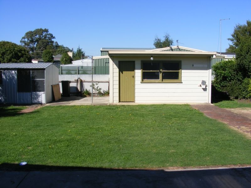 14 Wallace Street, Colac VIC 3250