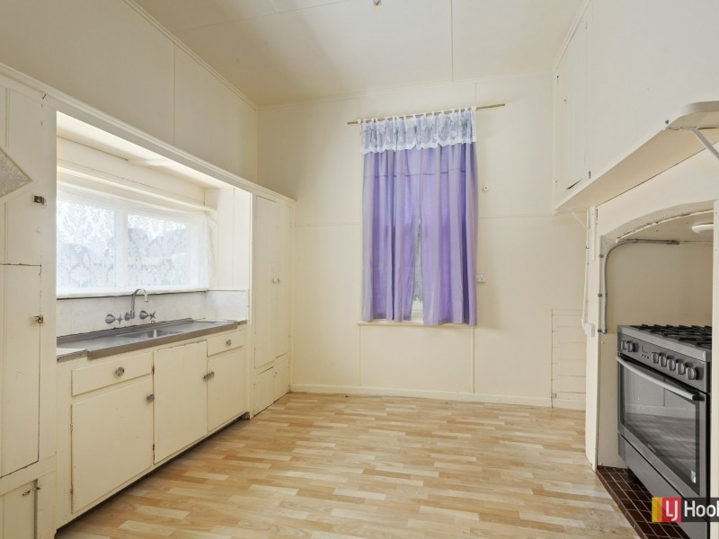 61 Harris Rd, Elliminyt VIC 3250