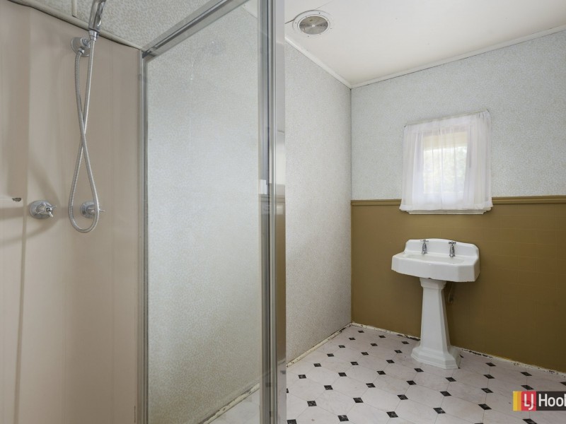 61 Harris Rd, Elliminyt VIC 3250