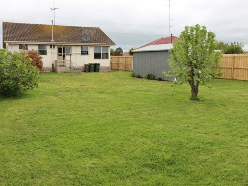 73 Moore Street, Colac VIC 3250