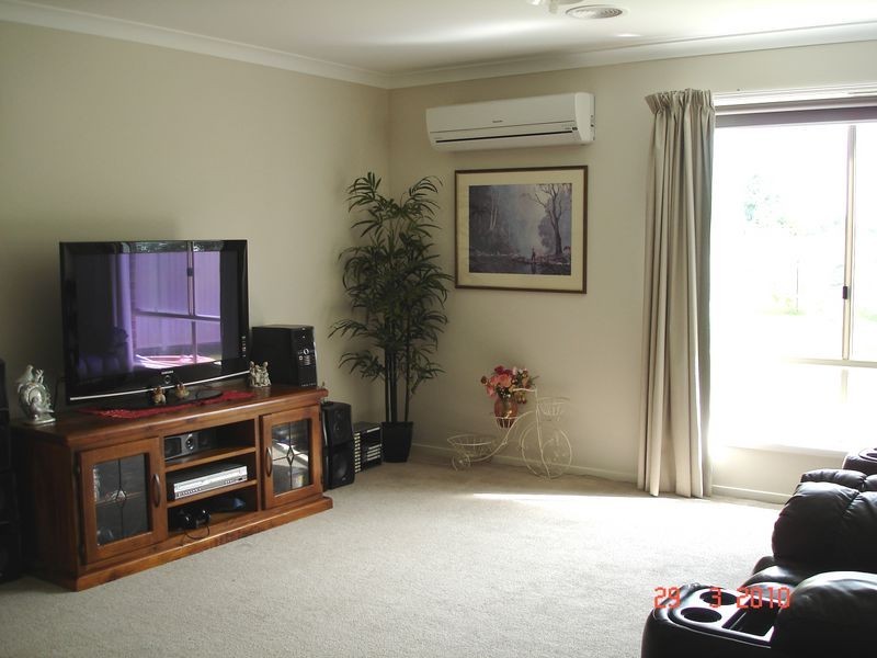 8 Deloraine Court, Elliminyt VIC 3250