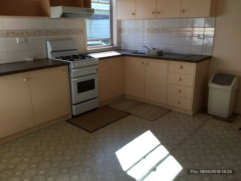 23 Moore Street, Colac VIC 3250