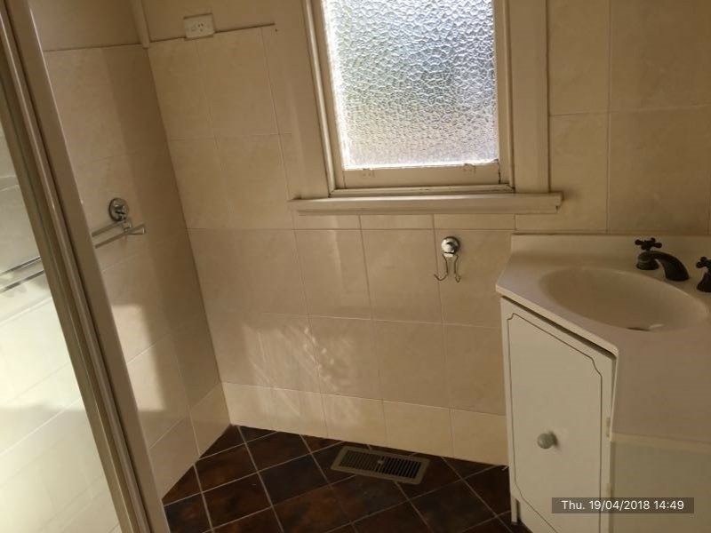 23 Moore Street, Colac VIC 3250