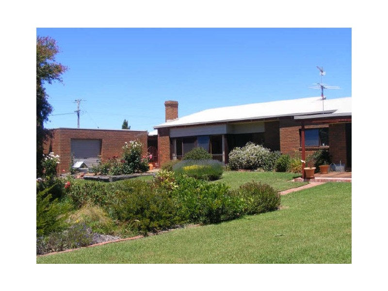 197 Armstrong Street, Colac VIC 3250