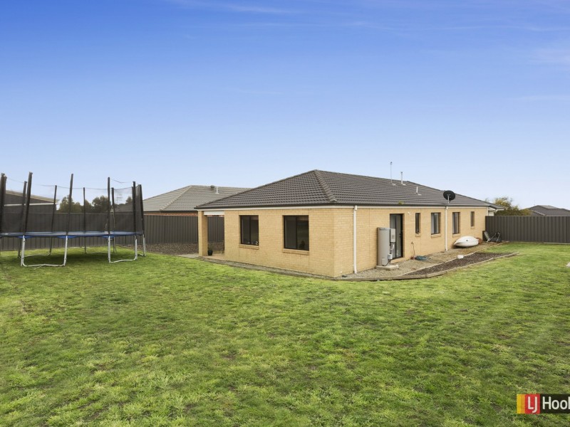 11 Boronia Way, Elliminyt VIC 3250