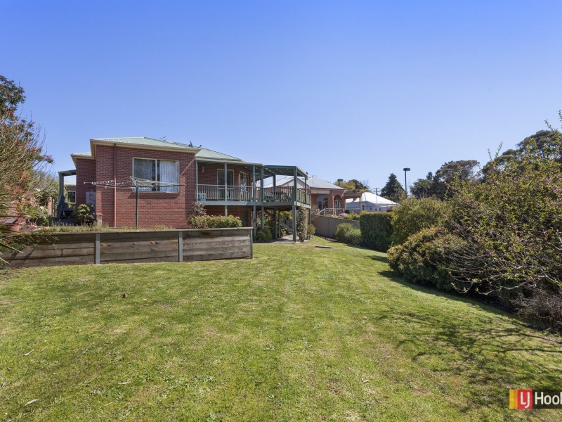 8 Queen St, Colac VIC 3250