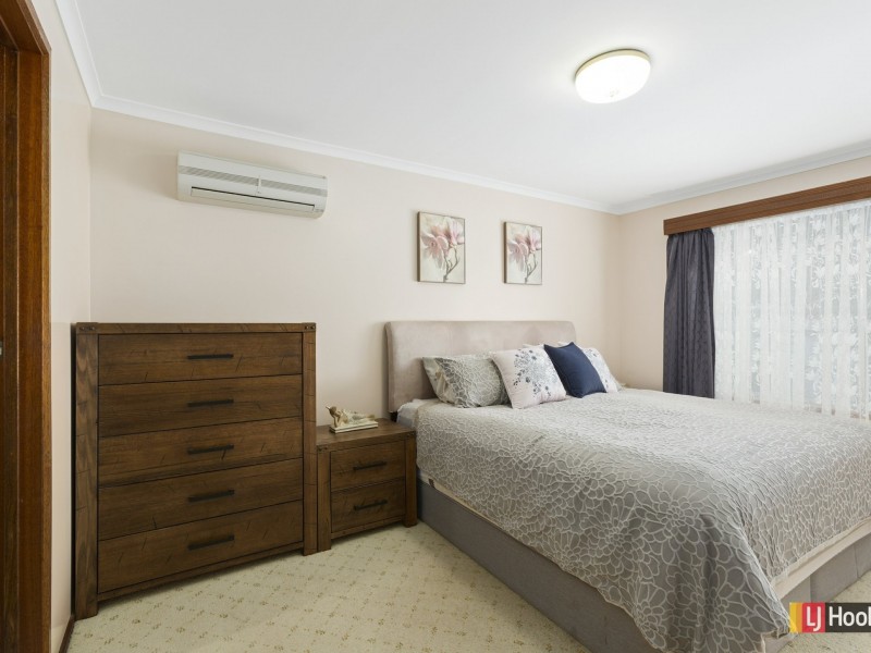 18 The Esplanade, Colac VIC 3250