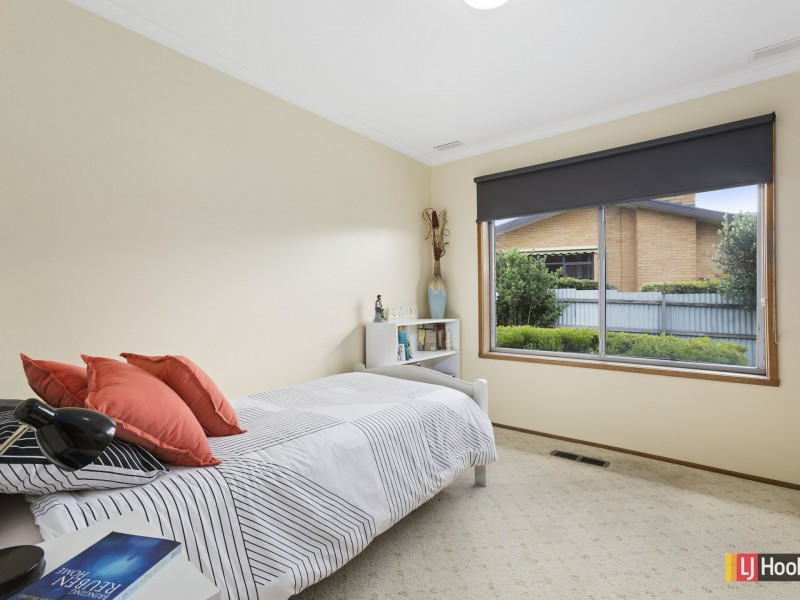 18 The Esplanade, Colac VIC 3250