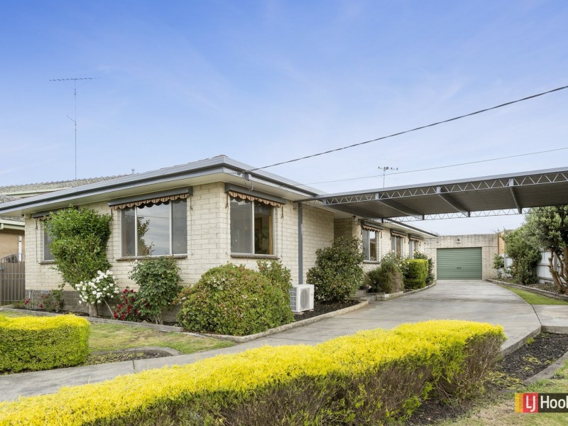 18 The Esplanade, Colac VIC 3250