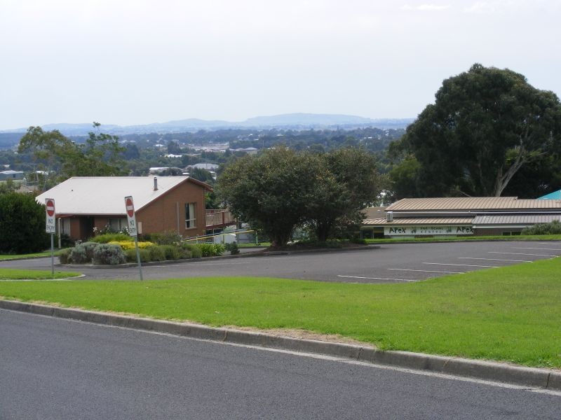 4 Howarth Street, Elliminyt VIC 3250