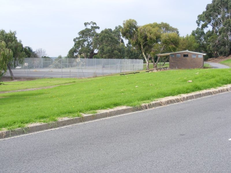 4 Howarth Street, Elliminyt VIC 3250