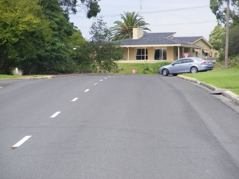 4 Howarth Street, Elliminyt VIC 3250