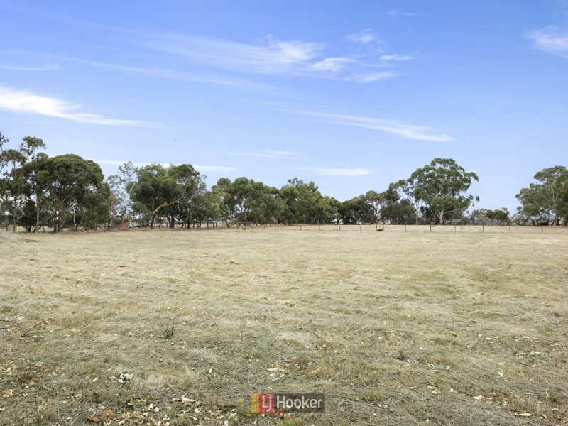 135 Aireys Street, Elliminyt VIC 3250