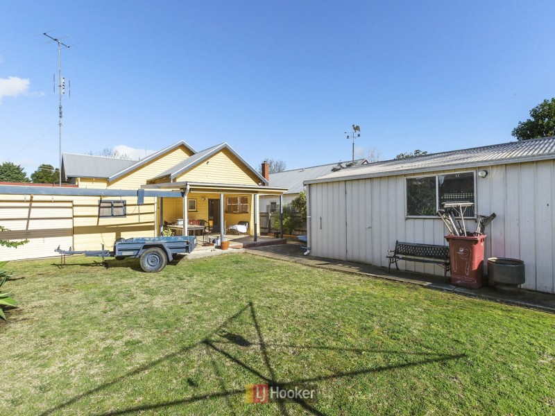 19 Moore Street, Colac VIC 3250