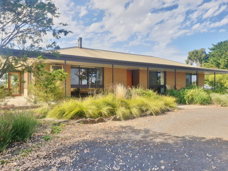 5795 Princes Highway, Warncoort VIC 3243