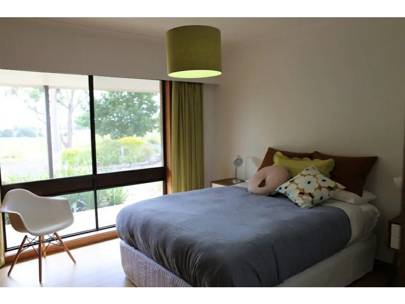 5795 Princes Highway, Warncoort VIC 3243