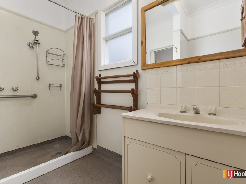 1 Kemp Street, Colac VIC 3250